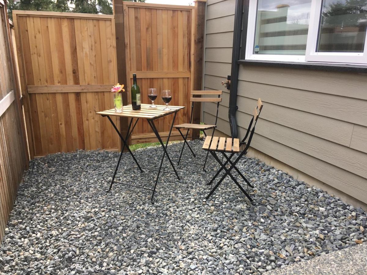 Mollys Cottage-The Suite On Vancouver Island Near Yyj Airport And The Wa And Bc Ferries North Saanich Luaran gambar
